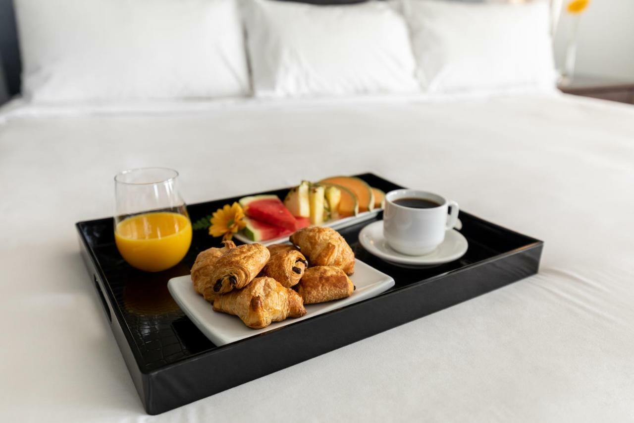 Imperia Hotel Et Suites Boucherville Zewnętrze zdjęcie